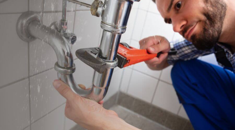 Expert burst pipe repair services in Isabella, PA